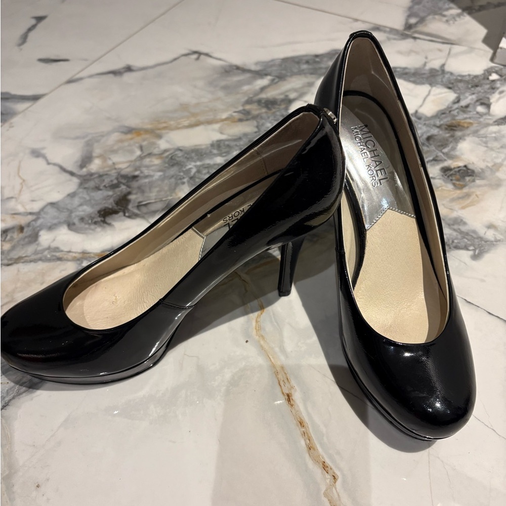 Michael Kors Black Patent leather Heels